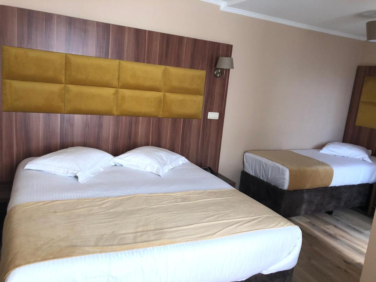 Sun Hotel Saint-Gilles Екстер'єр фото