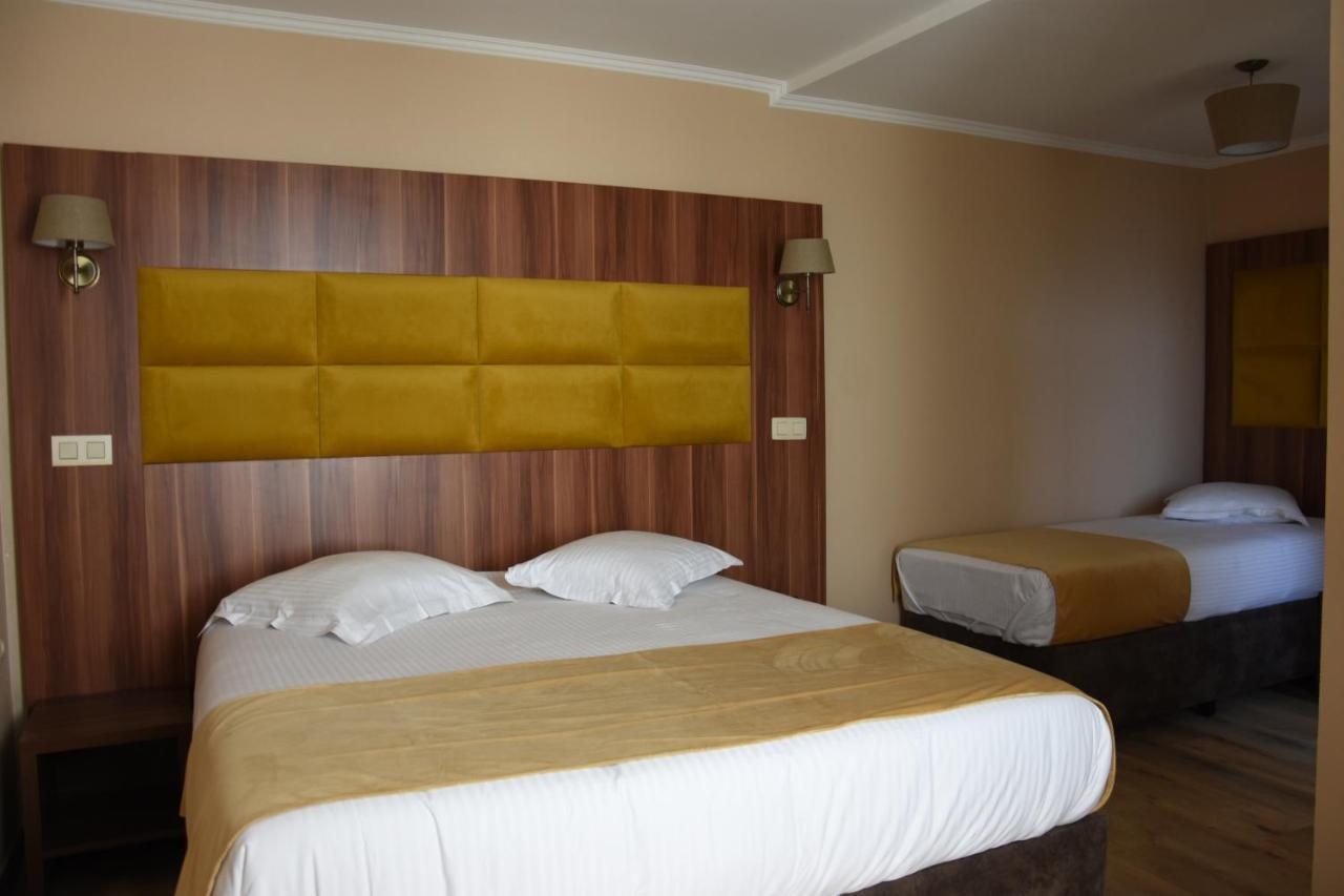 Sun Hotel Saint-Gilles Екстер'єр фото