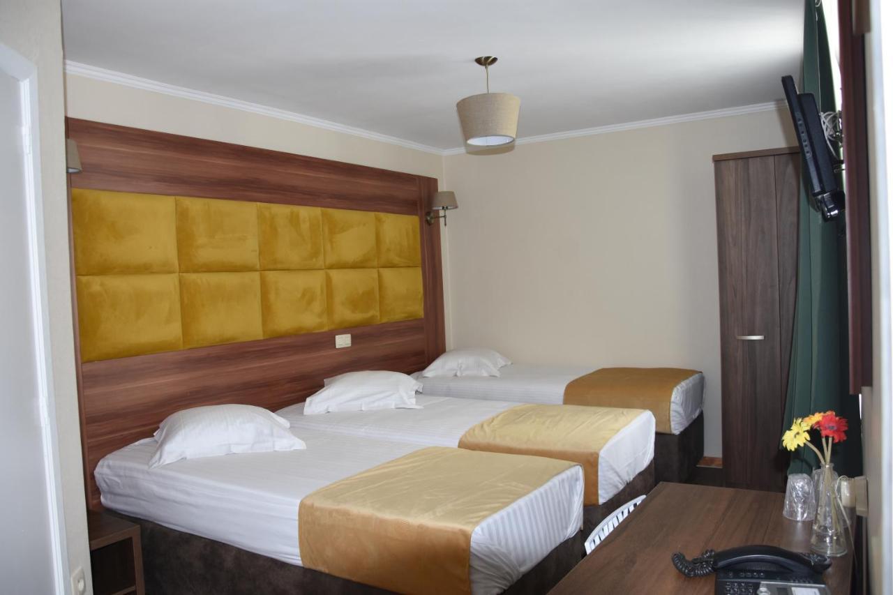 Sun Hotel Saint-Gilles Екстер'єр фото