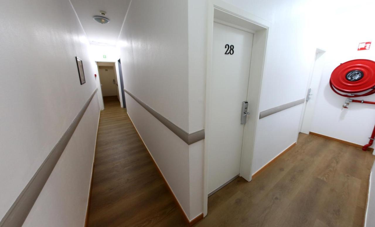 Sun Hotel Saint-Gilles Екстер'єр фото