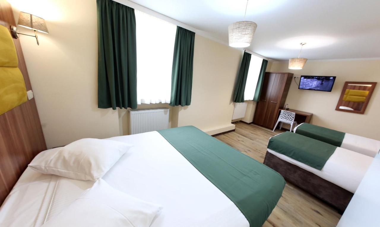 Sun Hotel Saint-Gilles Екстер'єр фото