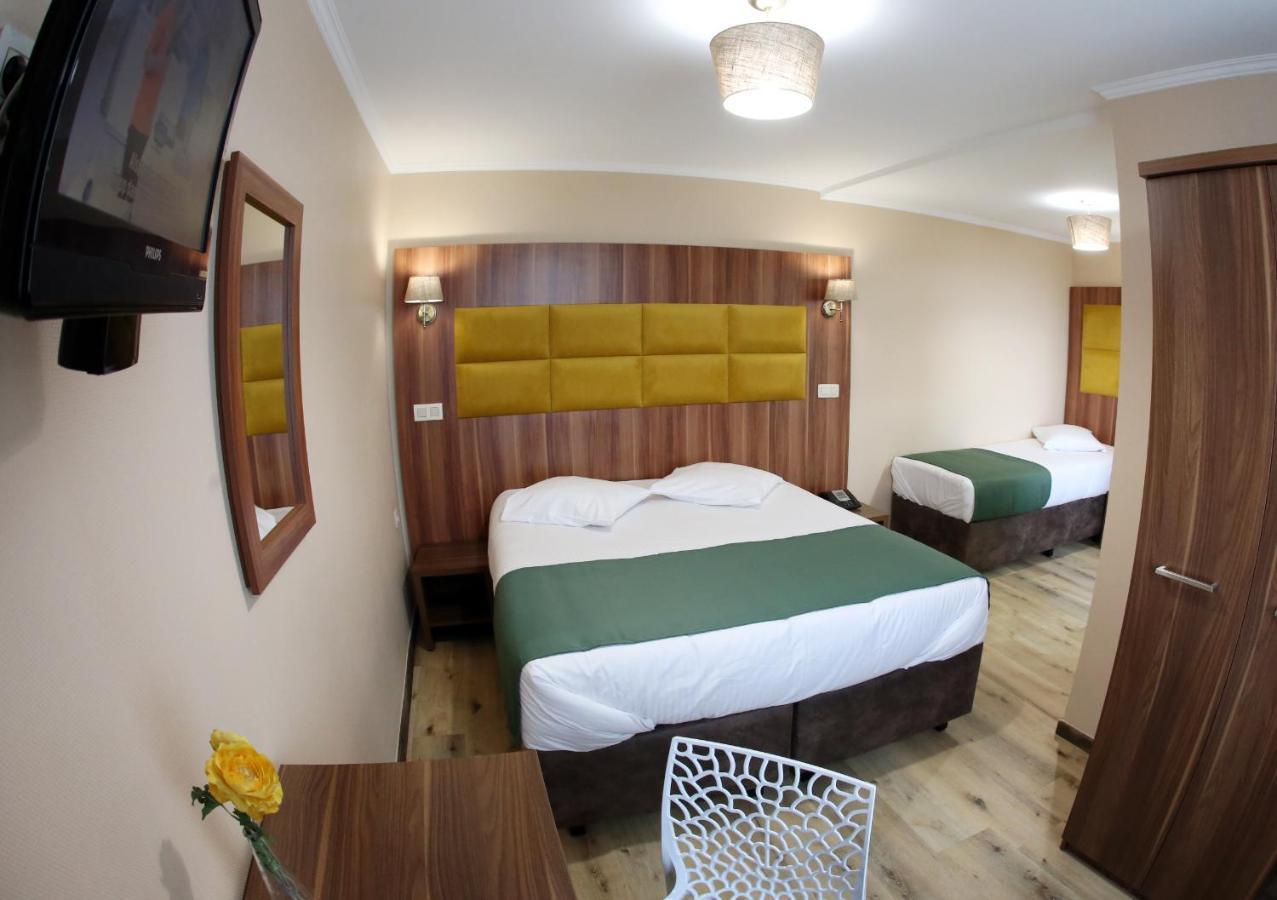 Sun Hotel Saint-Gilles Екстер'єр фото
