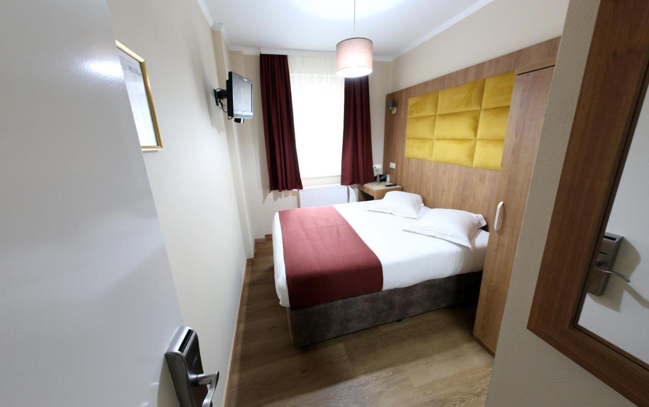 Sun Hotel Saint-Gilles Екстер'єр фото
